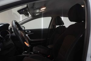 Kia XCeed 1.0 T-GDi Drive 88kW (120CV)  - Foto 13