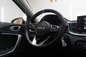 Kia XCeed 1.0 T-GDi Drive 88kW (120CV)  - Foto 23
