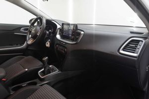 Kia XCeed 1.0 T-GDi Drive 88kW (120CV)  - Foto 20