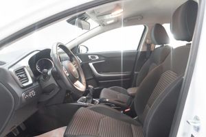 Kia XCeed 1.0 T-GDi Drive 88kW (120CV)  - Foto 18