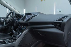 Ford Kuga 1.5 EcoBoost 88kW 4x2 Trend+  - Foto 23