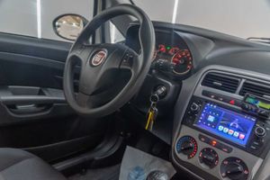 Fiat Punto 1.3 Pop 75 CV Multijet - Foto 21