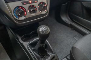 Fiat Punto 1.3 Pop 75 CV Multijet - Foto 15