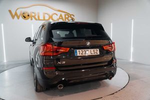 BMW X3 xDrive20d - Foto 11