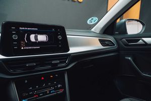 Volkswagen T-Roc Life 1.5 TSI 110kW (150CV) - Foto 13