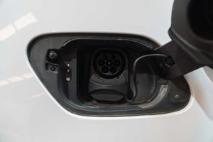 Volkswagen Golf e-Golf ePower 100 kW (136CV) - Foto 13