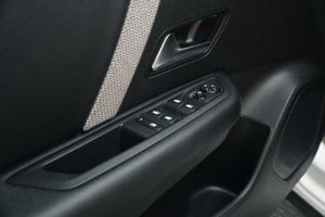 Citroën C4 PureTech 130 S&S 6v Plus  - Foto 22