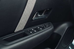 Citroën C4 PureTech 130 S&S EAT8 Max  - Foto 17