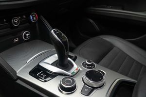 Alfa Romeo Stelvio 2.2 Diésel 140kW (190CV) Sprint+ Q4  - Foto 19