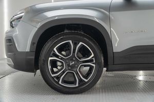 Jeep Avenger 1.2 G 74kW (100CV) Summit  - Foto 24