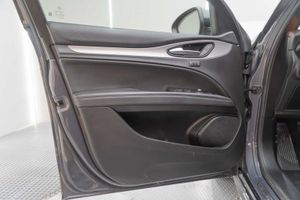 Alfa Romeo Stelvio 2.2 Diésel 154kW (210CV) Veloce Q4  - Foto 14