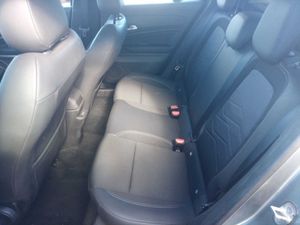 Jeep Avenger 1.2 G 74kW (100CV) Altitude - Foto 6