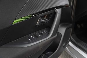 Peugeot 2008 Active Pack Puretech 100 S&S 6 Vel. MAN - Foto 18