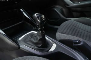 Peugeot 2008 Active Pack Puretech 100 S&S 6 Vel. MAN - Foto 16