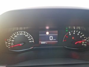 Peugeot 2008 Active Pack Puretech 100 S&S 6 Vel. MAN - Foto 3