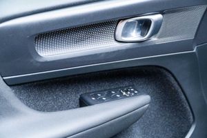 Volvo XC40 2.0 D3 R-Design Auto  - Foto 15