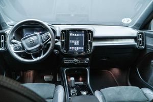 Volvo XC40 2.0 D3 R-Design Auto  - Foto 12