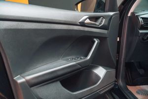 Volkswagen T-Cross Advance 1.0 TSI 70kW (95CV) - Foto 14
