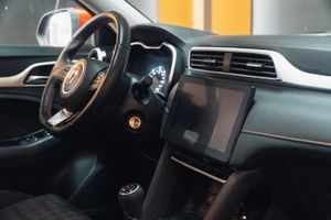 MG ZS 1.5 Comfort - Foto 24