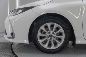 Toyota Corolla sedán 1.5 active - Foto 24