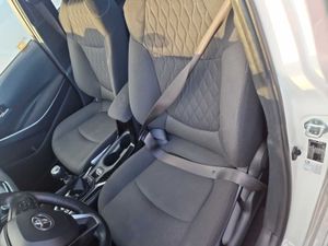 Toyota Corolla sedán 1.5 active - Foto 5