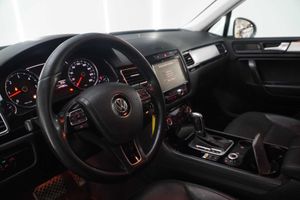 Volkswagen Touareg 3.0 V6 TDI 245 Tip Premium Bmotion Tech  - Foto 12