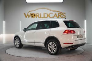 Volkswagen Touareg 3.0 V6 TDI 245 Tip Premium Bmotion Tech  - Foto 4
