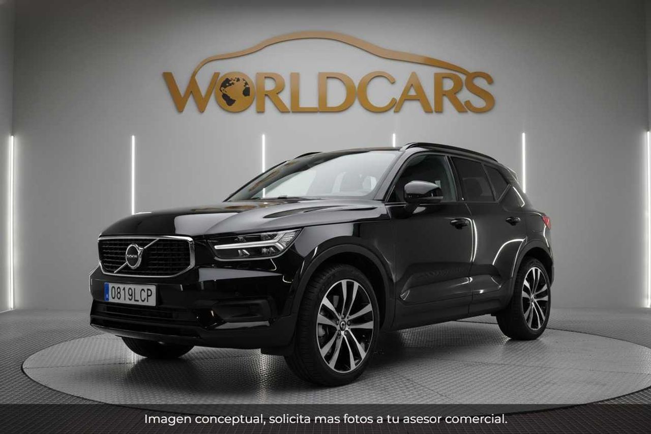 Volvo XC40 2.0 D3 AWD Momentum  - Foto 1