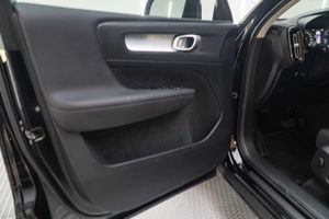 Volvo XC40 2.0 D3 AWD Momentum  - Foto 16