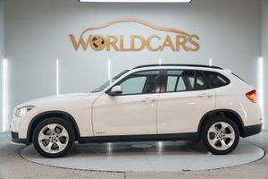 BMW X1 xDrive18d  - Foto 8