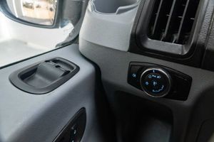 Ford Transit   4p combi kombi t 310 l2h2 ambiente2.0 l tdci 130  - Foto 17