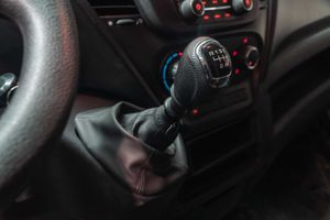 Iveco Daily 2.3 td 35s 14 v 3520l/h2 12 m3  - Foto 16