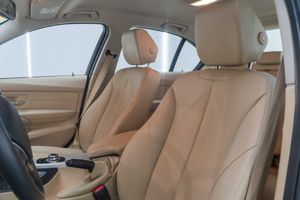 BMW Serie 3 318d - Foto 19