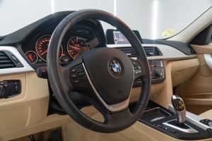 BMW Serie 3 318d - Foto 13