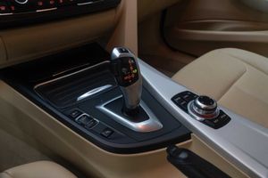 BMW Serie 3 318d - Foto 17