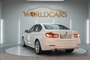 BMW Serie 3 318d - Foto 8