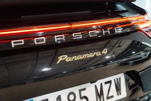 Porsche Panamera 4 E-Hybrid - Foto 11