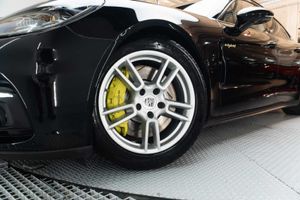 Porsche Panamera 4 E-Hybrid - Foto 24