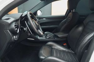 Alfa Romeo Stelvio 2.2 Diésel 154kW (210CV) Executive Q4  - Foto 18