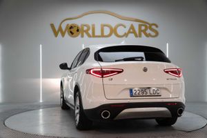 Alfa Romeo Stelvio 2.2 Diésel 154kW (210CV) Executive Q4  - Foto 7