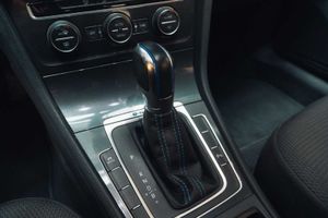 Volkswagen Golf e-Golf ePower 100 kW (136CV) - Foto 15