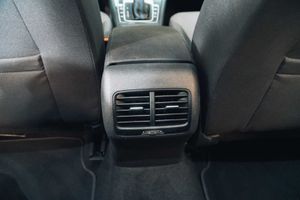 Volkswagen Golf e-Golf ePower 100 kW (136CV) - Foto 22