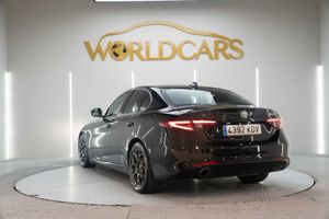 Alfa Romeo Giulia 2.0 Gasolina 147kW (200CV) Giulia AT - Foto 8