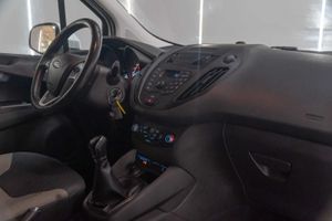 Ford Transit Courier    74kw  - Foto 20