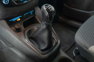 Ford Transit Courier    74kw  - Foto 15