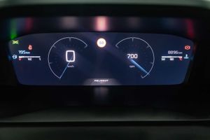 Peugeot 2008 Allure Gasolina 100 S&S 6 Vel. MAN - Foto 12