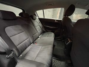 Kia Sportage 1.6 CRDi 100kW (136CV) Business DCT 4x2  - Foto 4