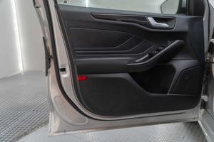Ford Focus 1.0 Ecoboost 92kW ST-Line - Foto 17