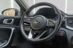 Kia XCeed 1.6 GDi PHEV 104kW (141CV) eDrive - Foto 21
