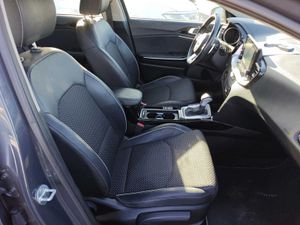 Kia XCeed 1.6 GDi PHEV 104kW (141CV) eDrive - Foto 6